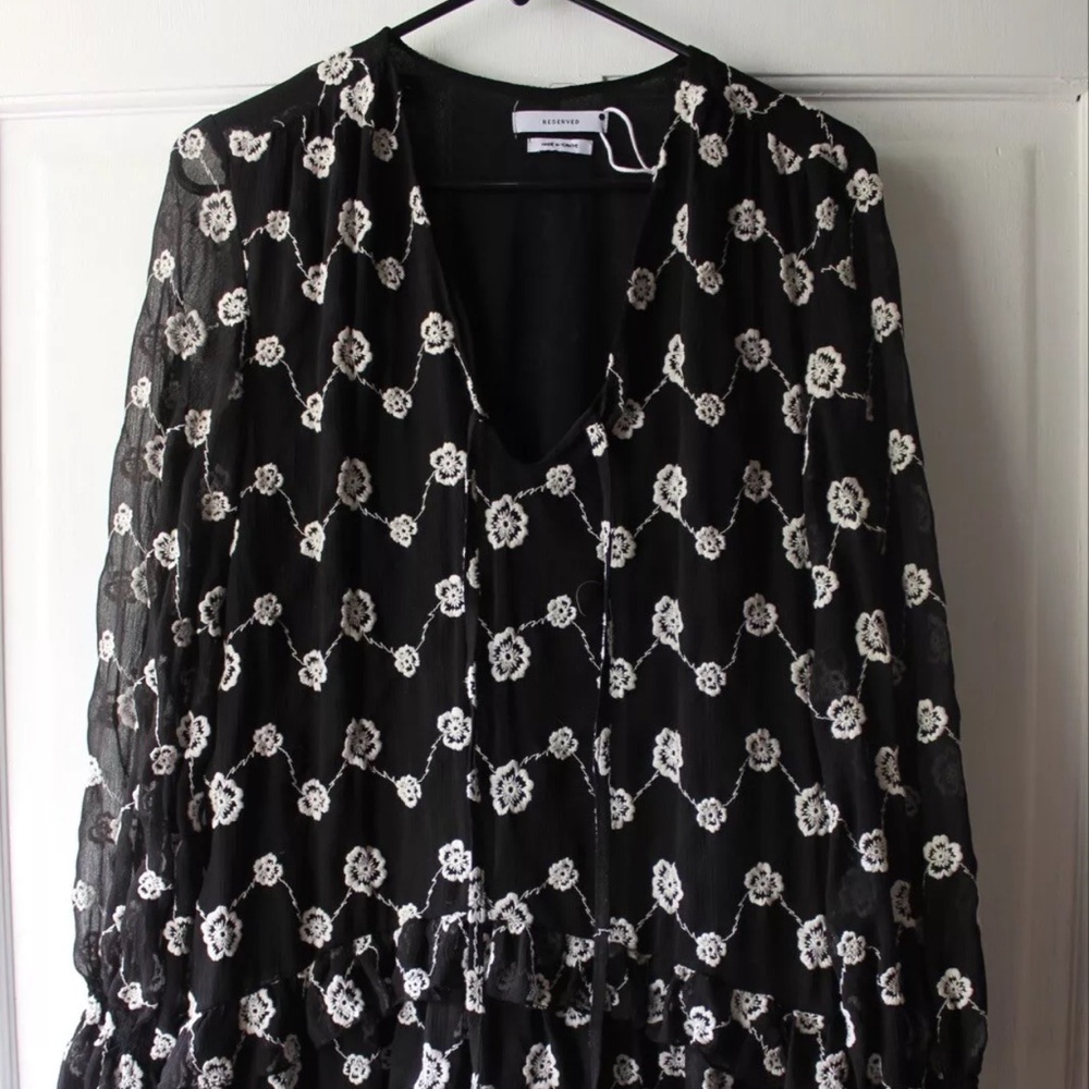Reserved Dress Floral Embroidery Black And White Size Small